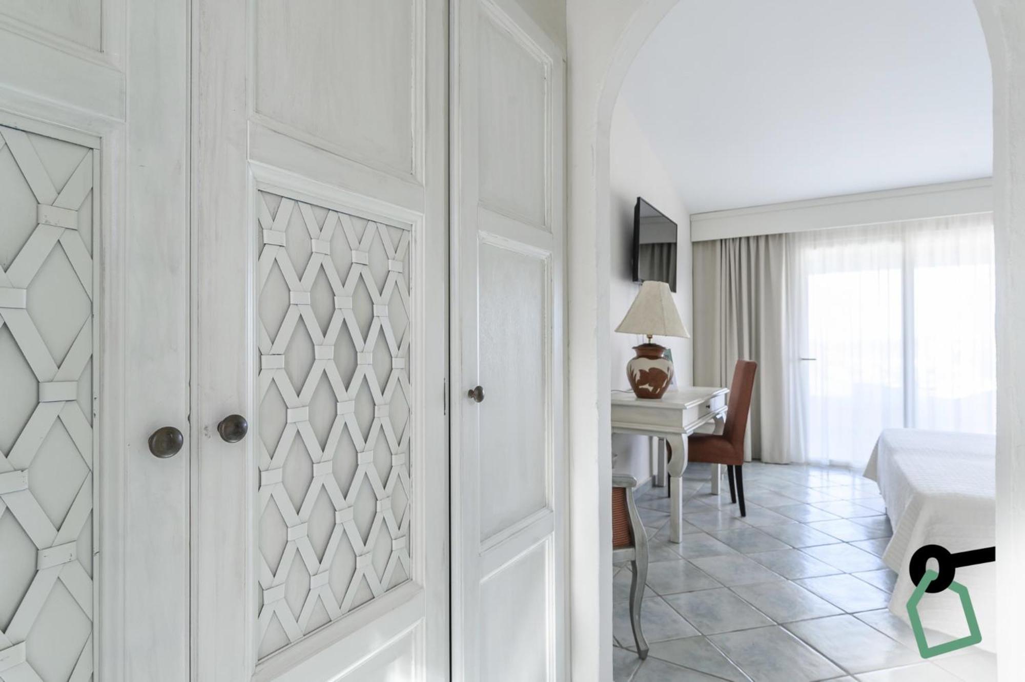 Hotiday Room Collection - Порто-Черво Экстерьер фото